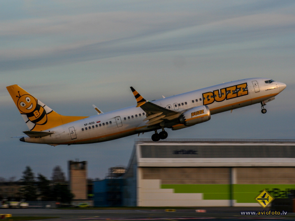 Boeing 737-8 MAX 200